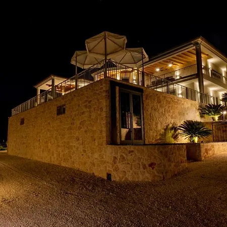 Konukevi Archipel Luxury - Sabina Kaş